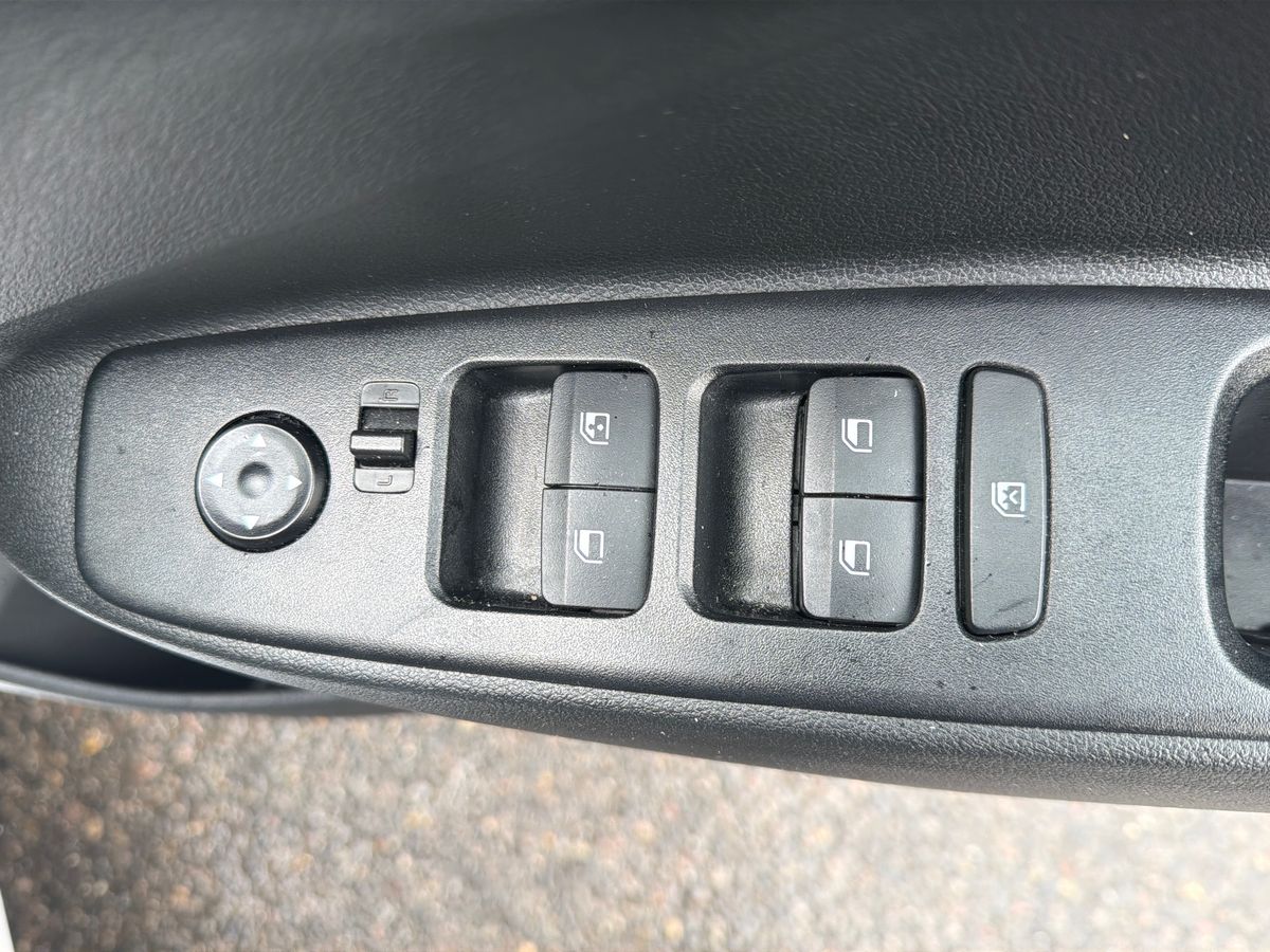 Used Hyundai i10 2024 for sale - 77293425: Photo 20