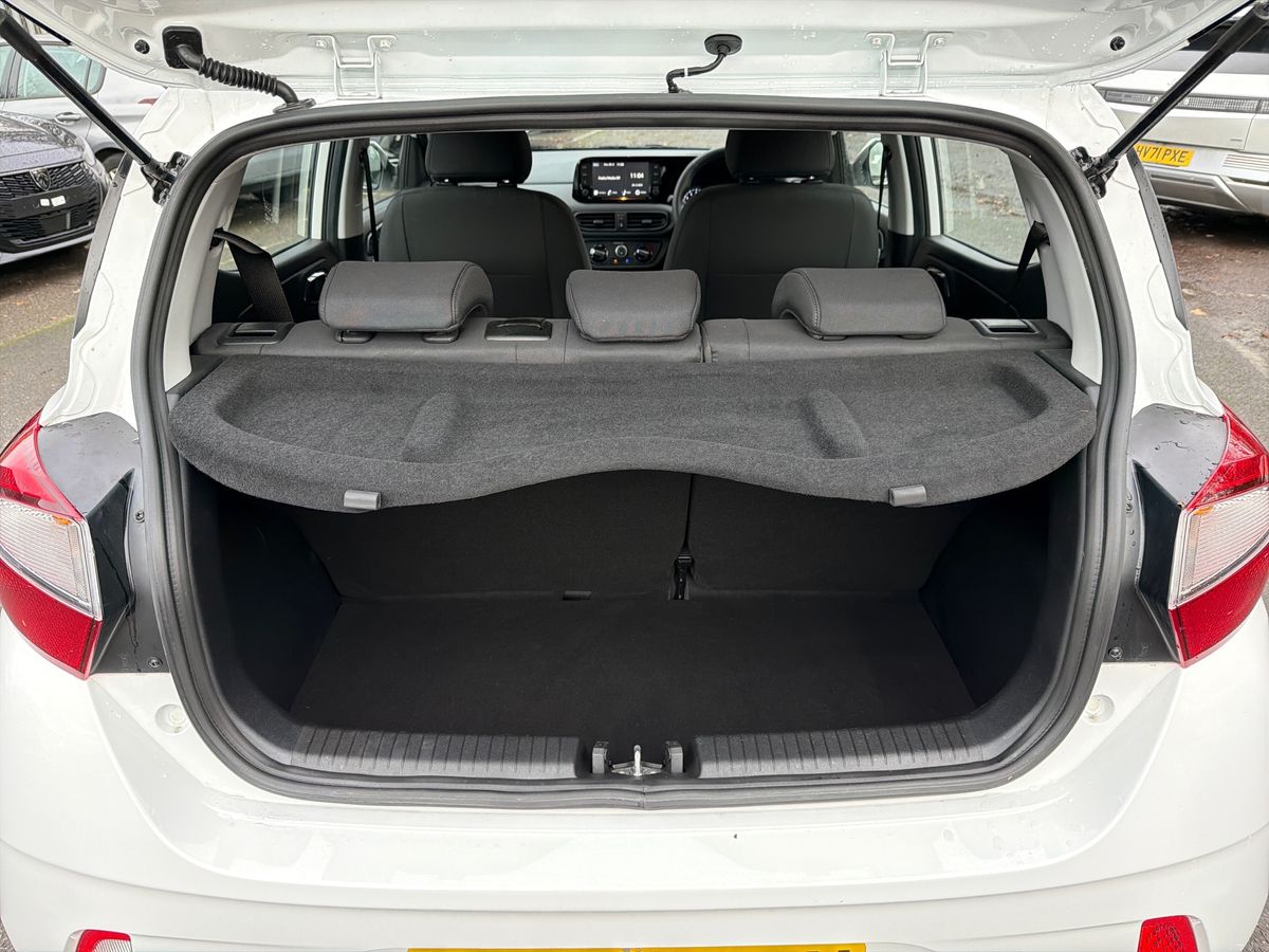 Used Hyundai i10 2022 for sale - 77002610: Photo 12