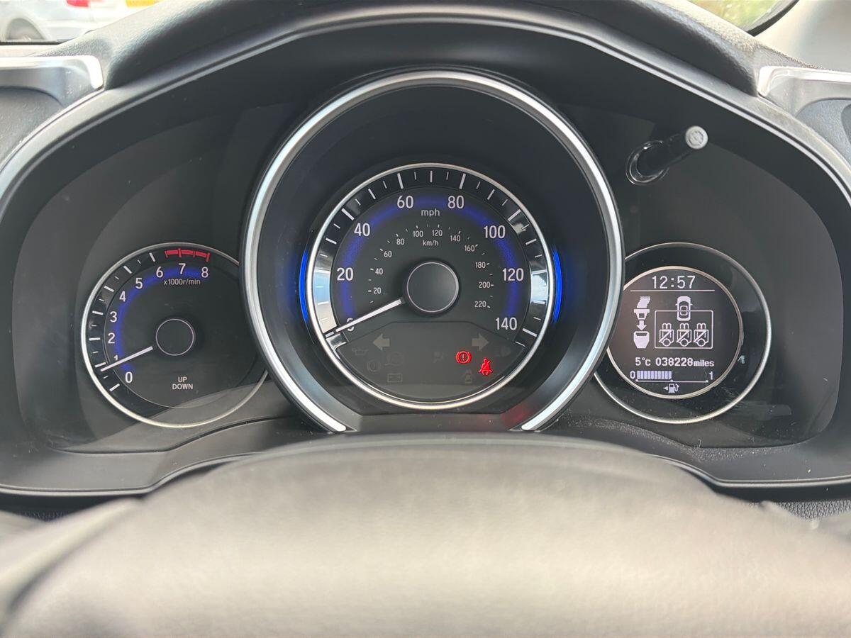 Used Honda Jazz 2017 for sale - 76781877: Photo 14