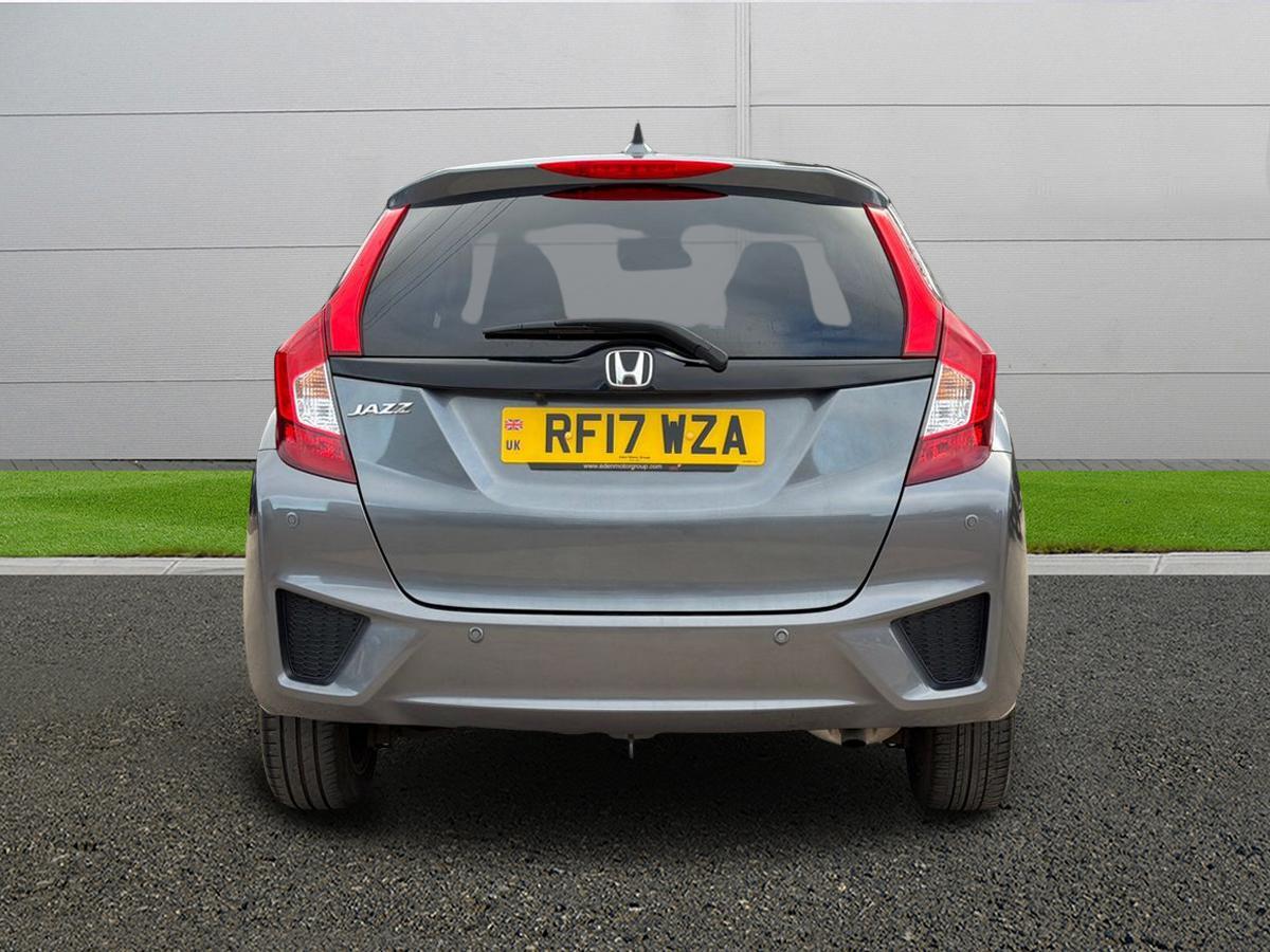 Used Honda Jazz 2017 for sale - 76781877: Photo 6