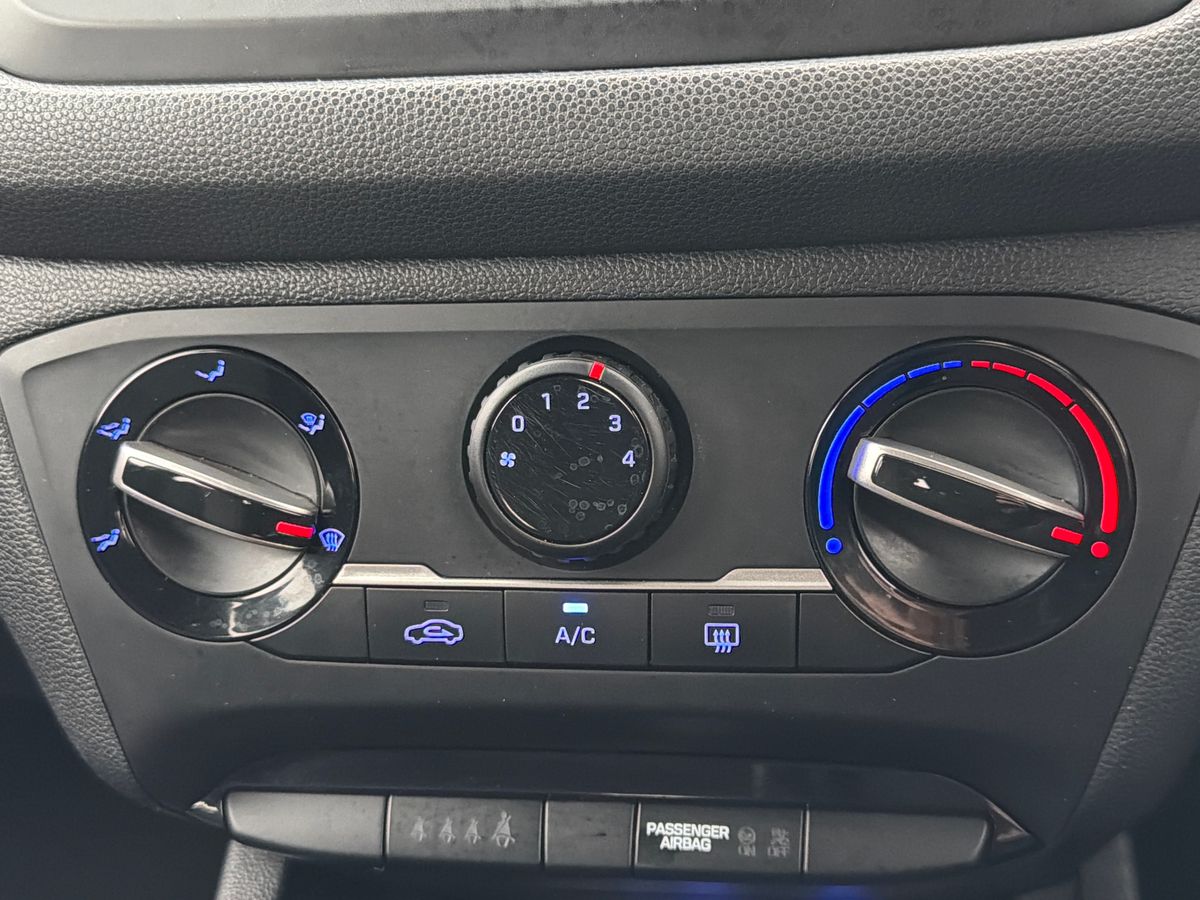 Used Hyundai i20 2019 for sale - 77428134: Photo 18