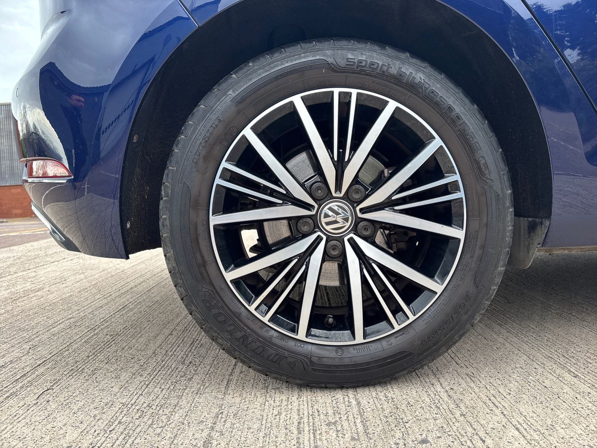 Used Volkswagen Golf 2017 for sale - 78187014: Photo 9