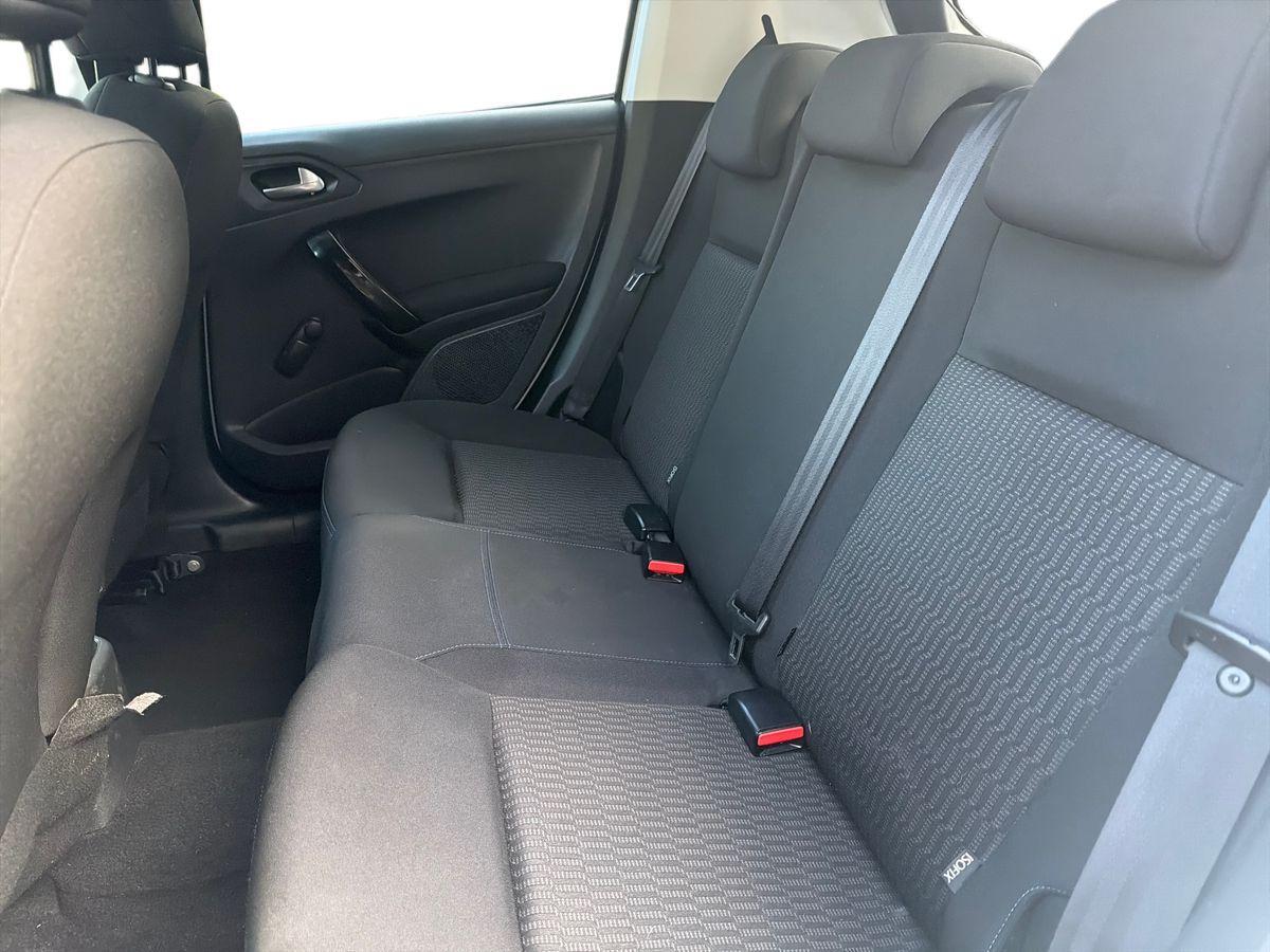 Used Peugeot 208 2018 for sale - 76742440: Photo 11