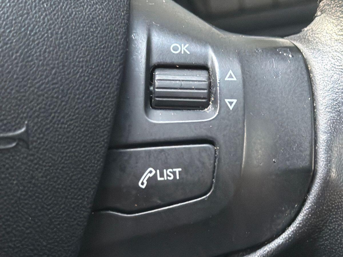 Used Peugeot 208 2018 for sale - 76742440: Photo 17