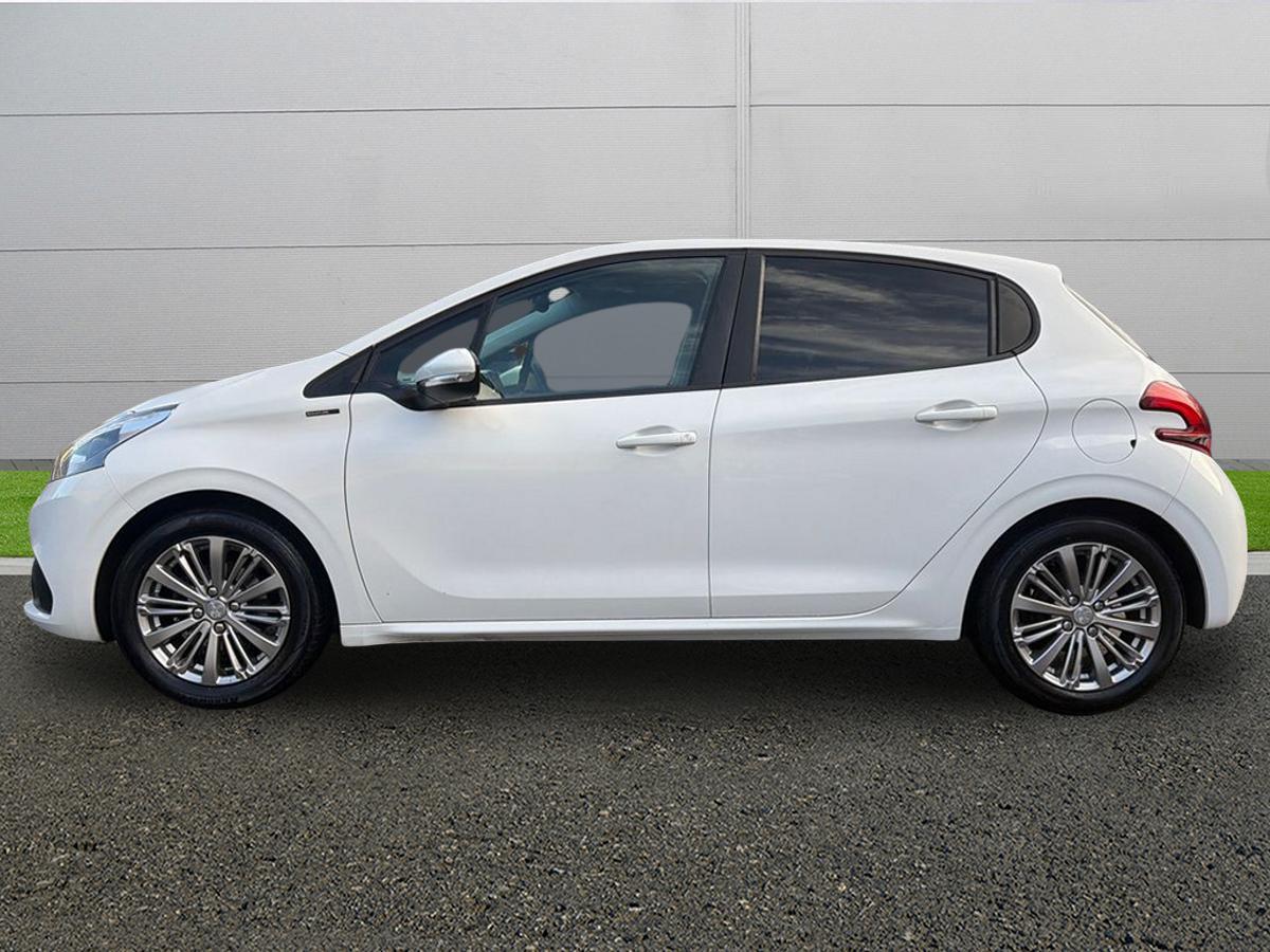 Used Peugeot 208 2018 for sale - 76742440: Photo 4