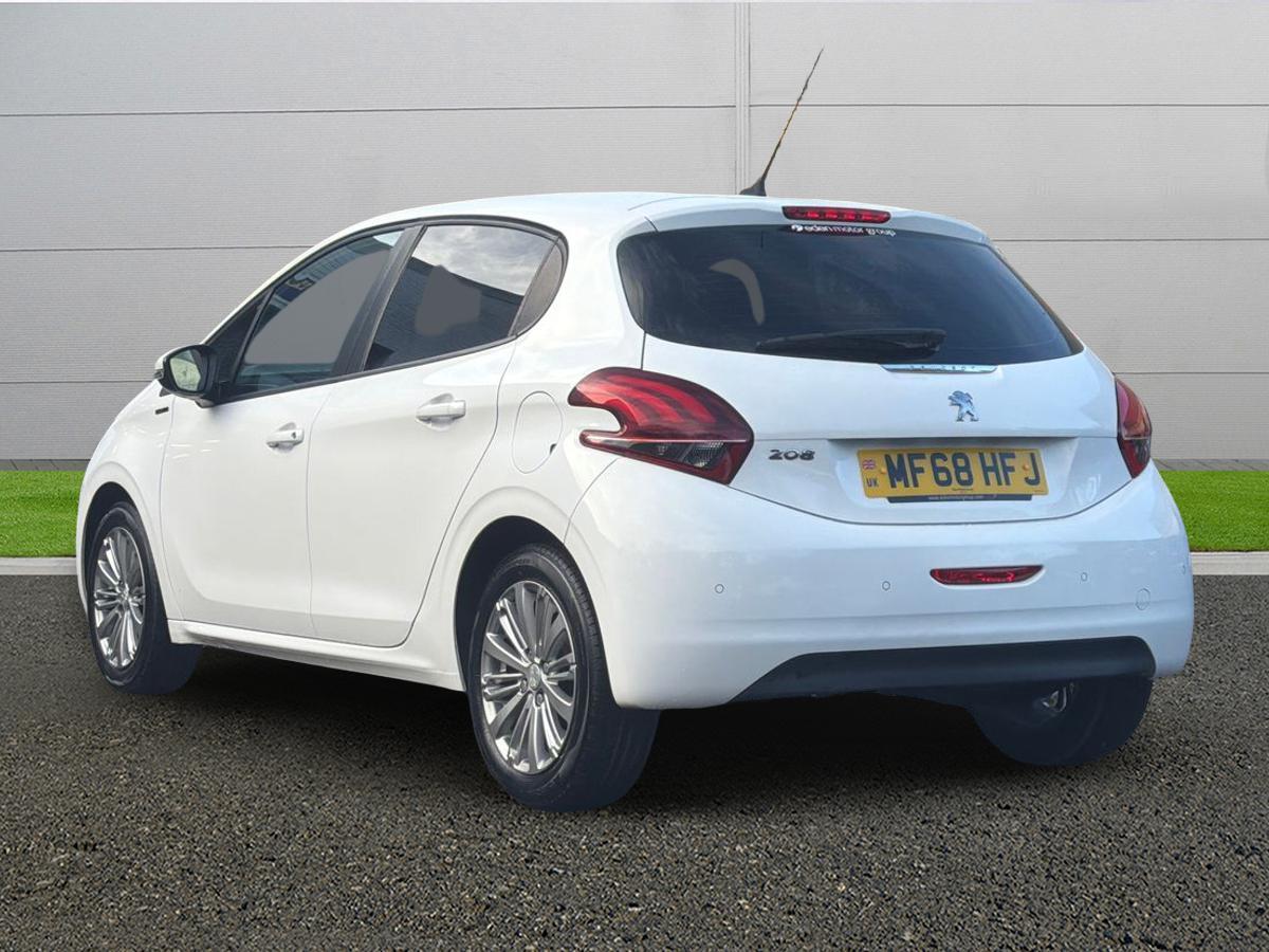 Used Peugeot 208 2018 for sale - 76742440: Photo 5