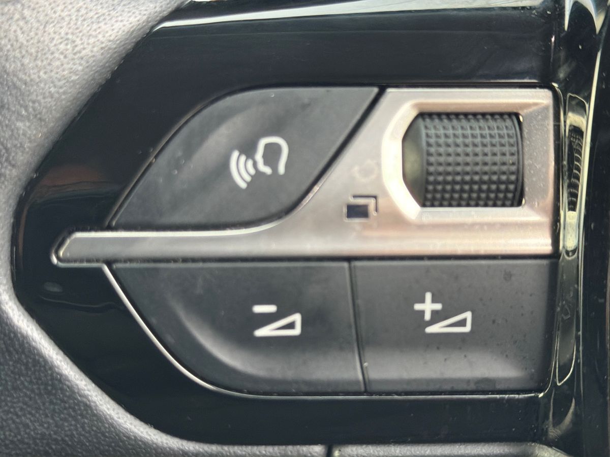 Used Peugeot 2008 2022 for sale - 77002563: Photo 16