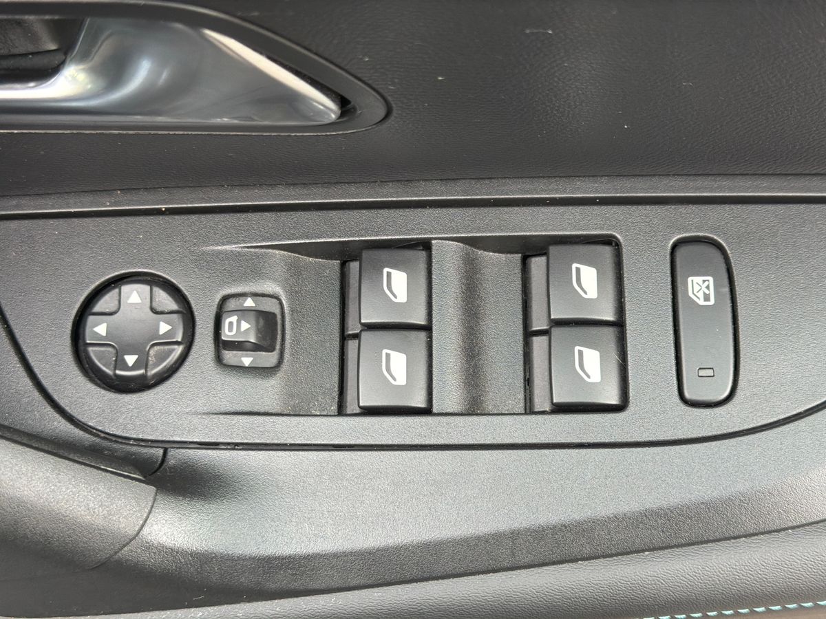 Used Peugeot 2008 2022 for sale - 77002563: Photo 20