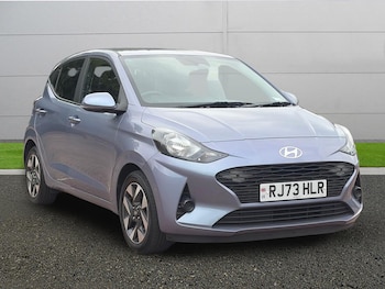 Used Hyundai i10 2023 for sale - 79206395: Photo