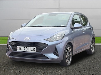 Used Hyundai i10 2023 for sale - 79206395: Photo