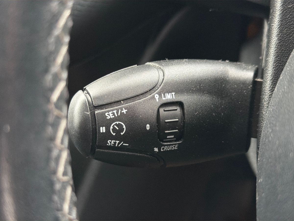 Used Peugeot 208 2016 for sale - 77606936: Photo 23