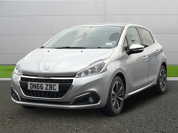 Used Peugeot 208 2016 for sale - 77606936: Photo