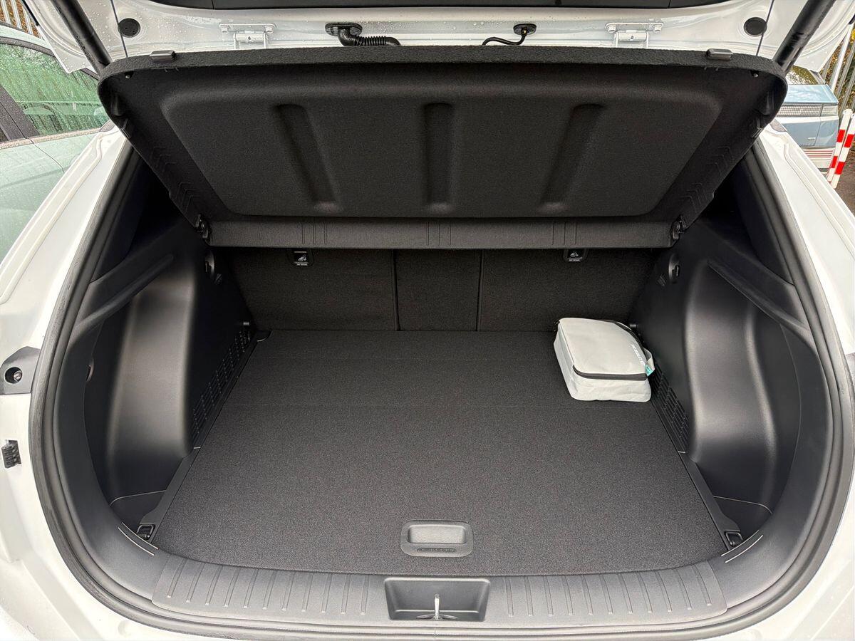 Used Hyundai KONA 2025 for sale - 76765805: Photo 12