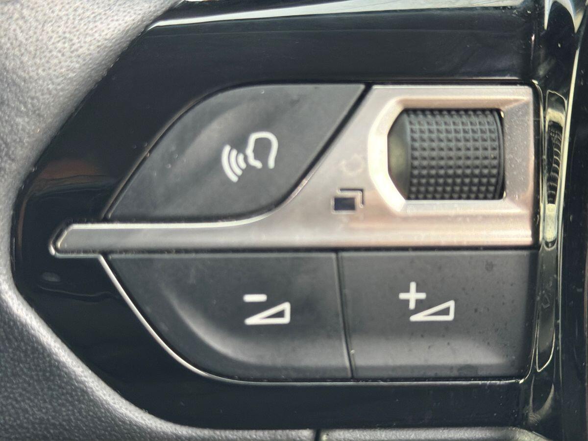 Used Peugeot 2008 2022 for sale - 76731061: Photo 16