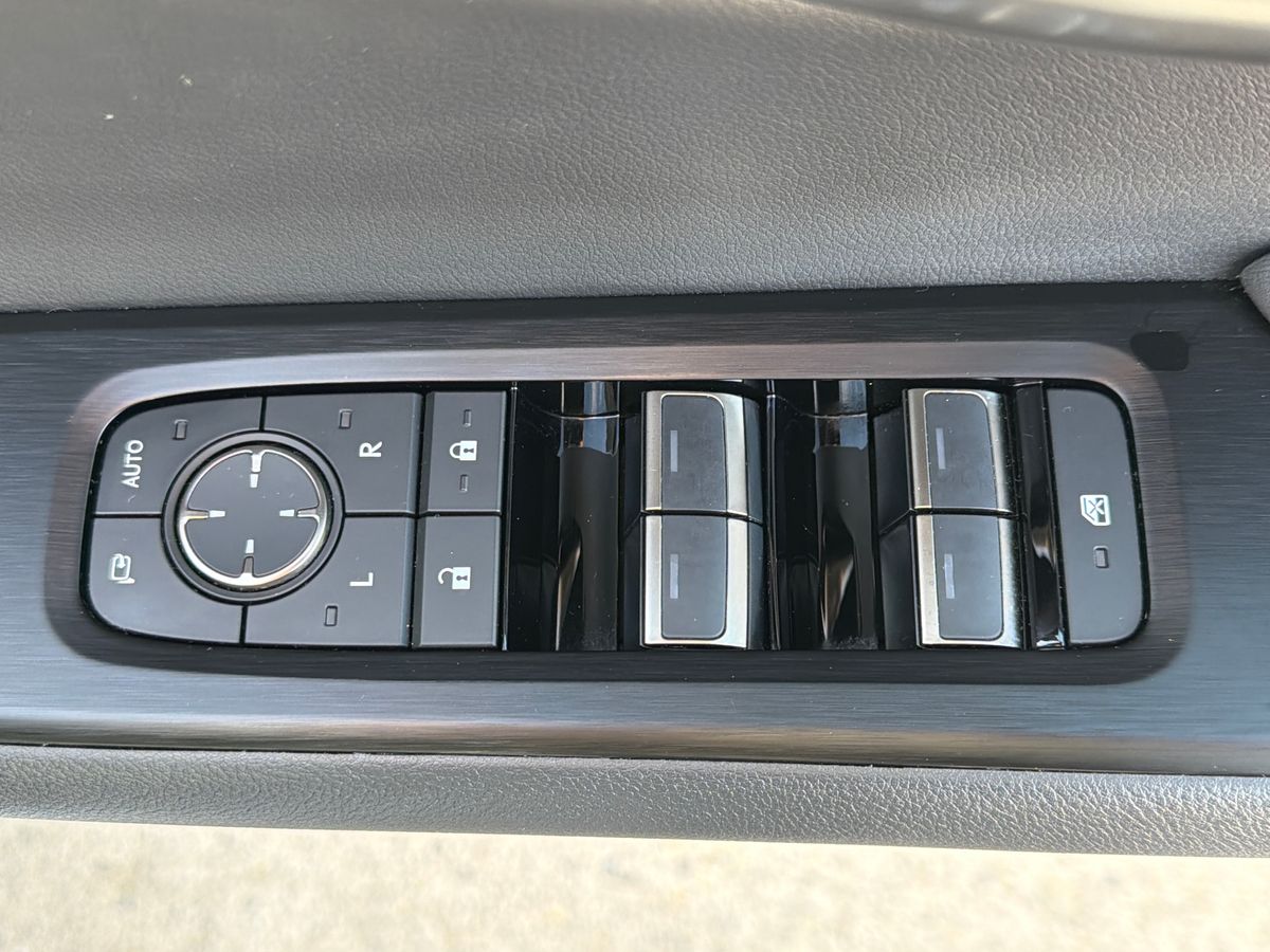 Used Lexus UX 2024 for sale - 77841436: Photo 20