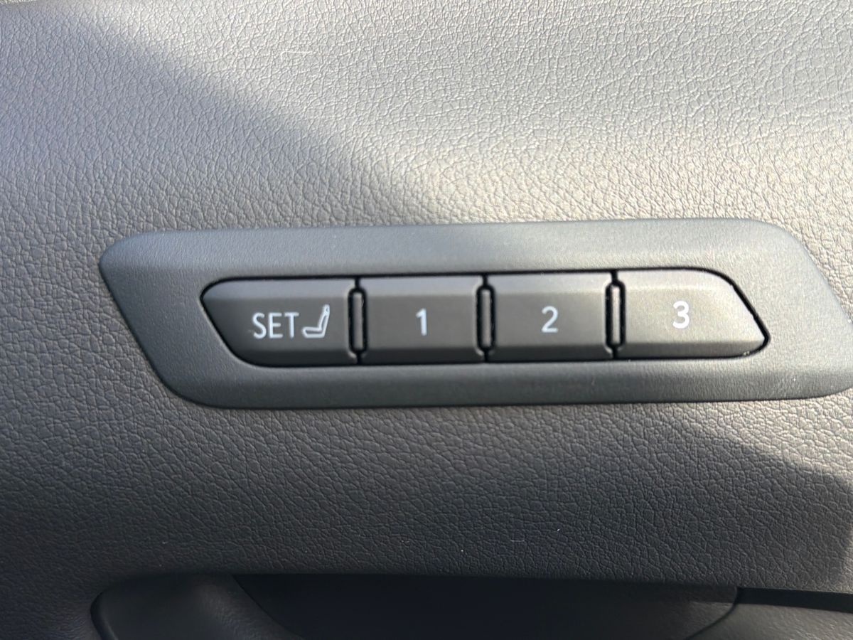 Used Lexus UX 2024 for sale - 77841436: Photo 28