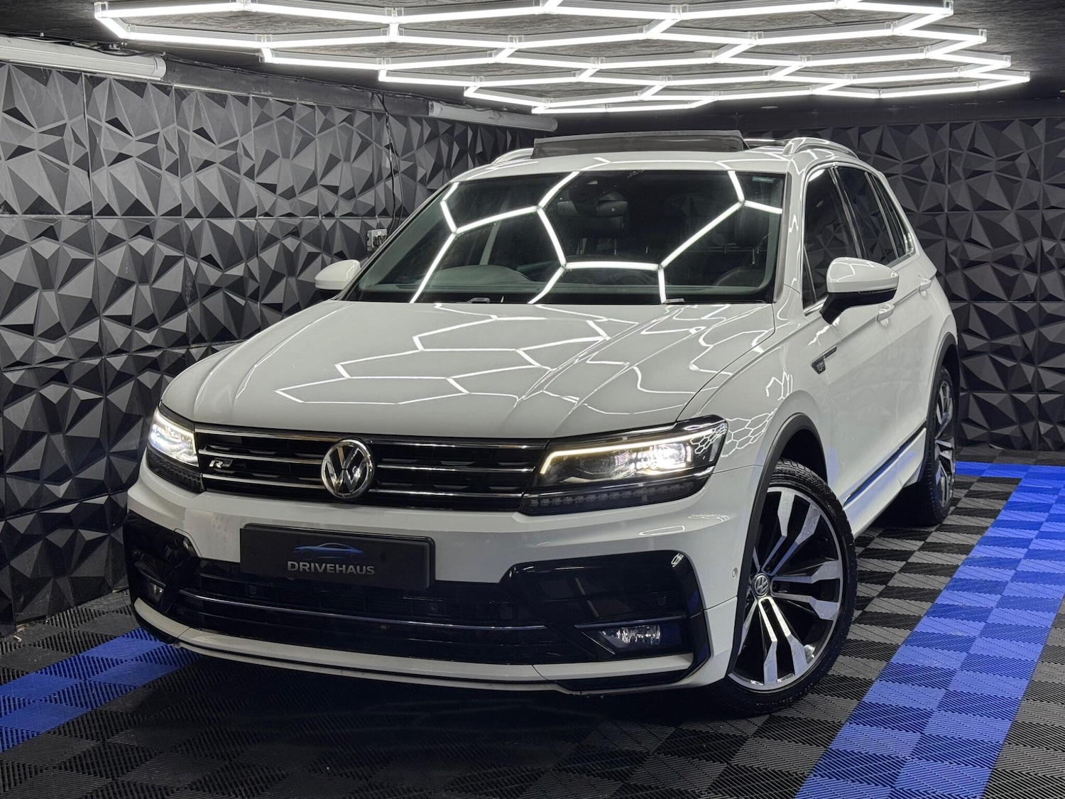 Used Volkswagen Tiguan for sale - 77290560: Photo 12