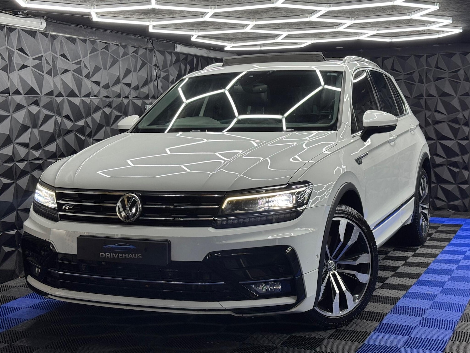 Used Volkswagen Tiguan for sale - 77290560: Photo 13