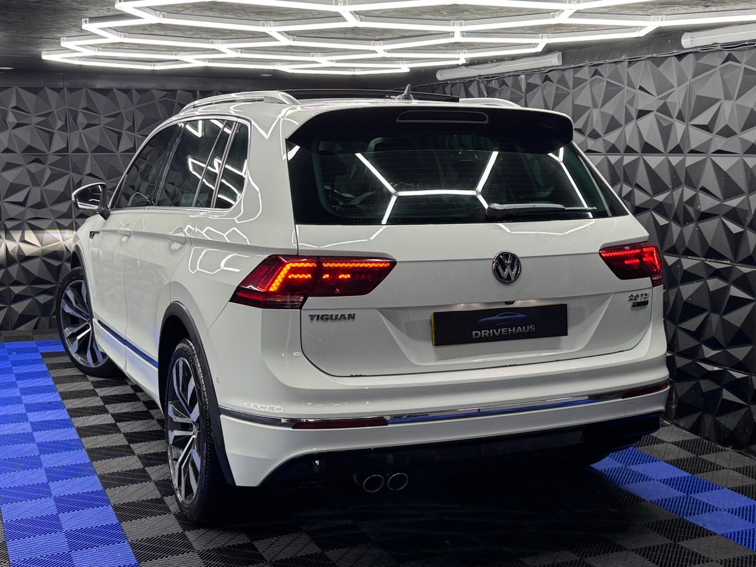 Used Volkswagen Tiguan for sale - 77290560: Photo 15