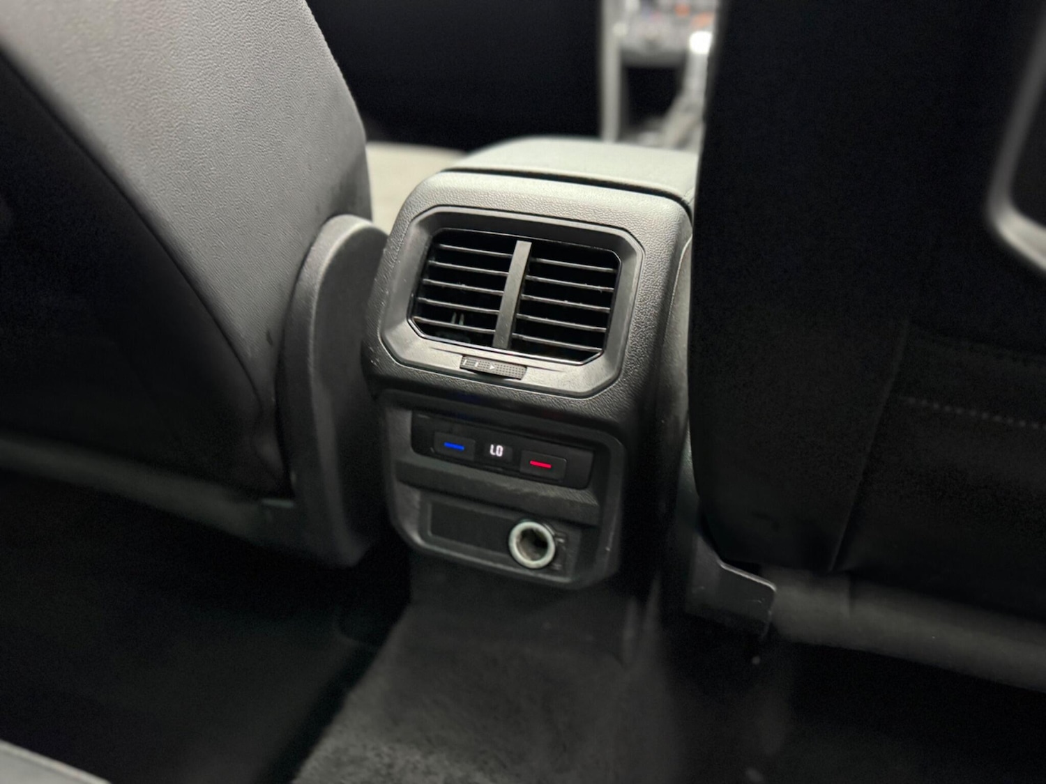 Used Volkswagen Tiguan for sale - 77290560: Photo 41