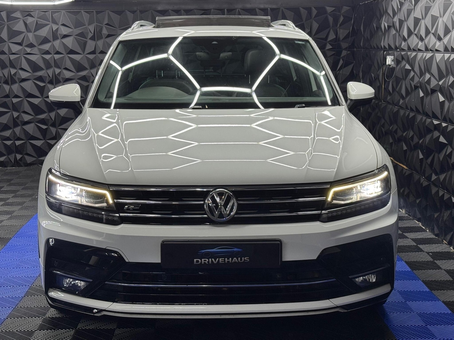 Used Volkswagen Tiguan for sale - 77290560: Photo 9