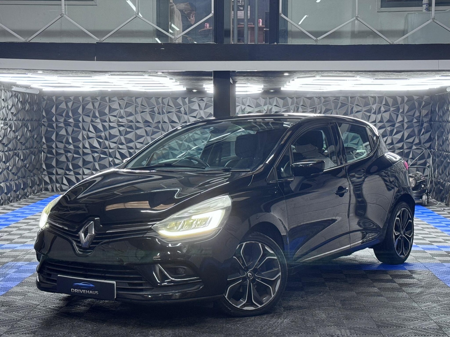 Used Renault Clio 2016 for sale - 76608201: Photo 11