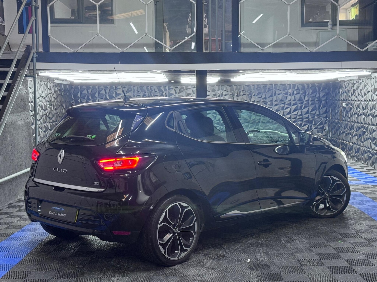 Used Renault Clio 2016 for sale - 76608201: Photo 21