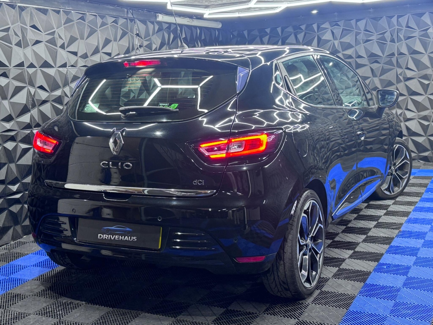 Used Renault Clio 2016 for sale - 76608201: Photo 22