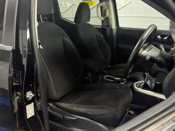 Used Nissan Navara 2016 for sale - 75563338: Photo 14