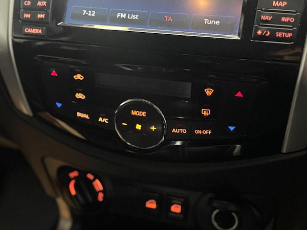 Used Nissan Navara 2016 for sale - 75563338: Photo 22
