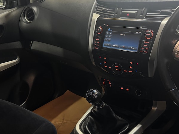 Used Nissan Navara 2016 for sale - 75563338: Photo 24