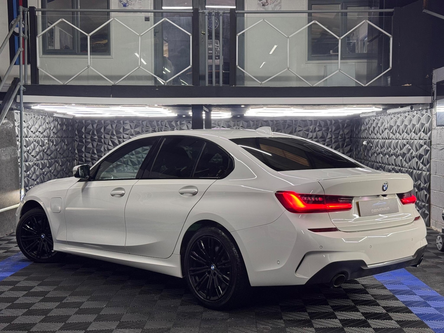 Used BMW 3 Series for sale - 77174600: Photo 4