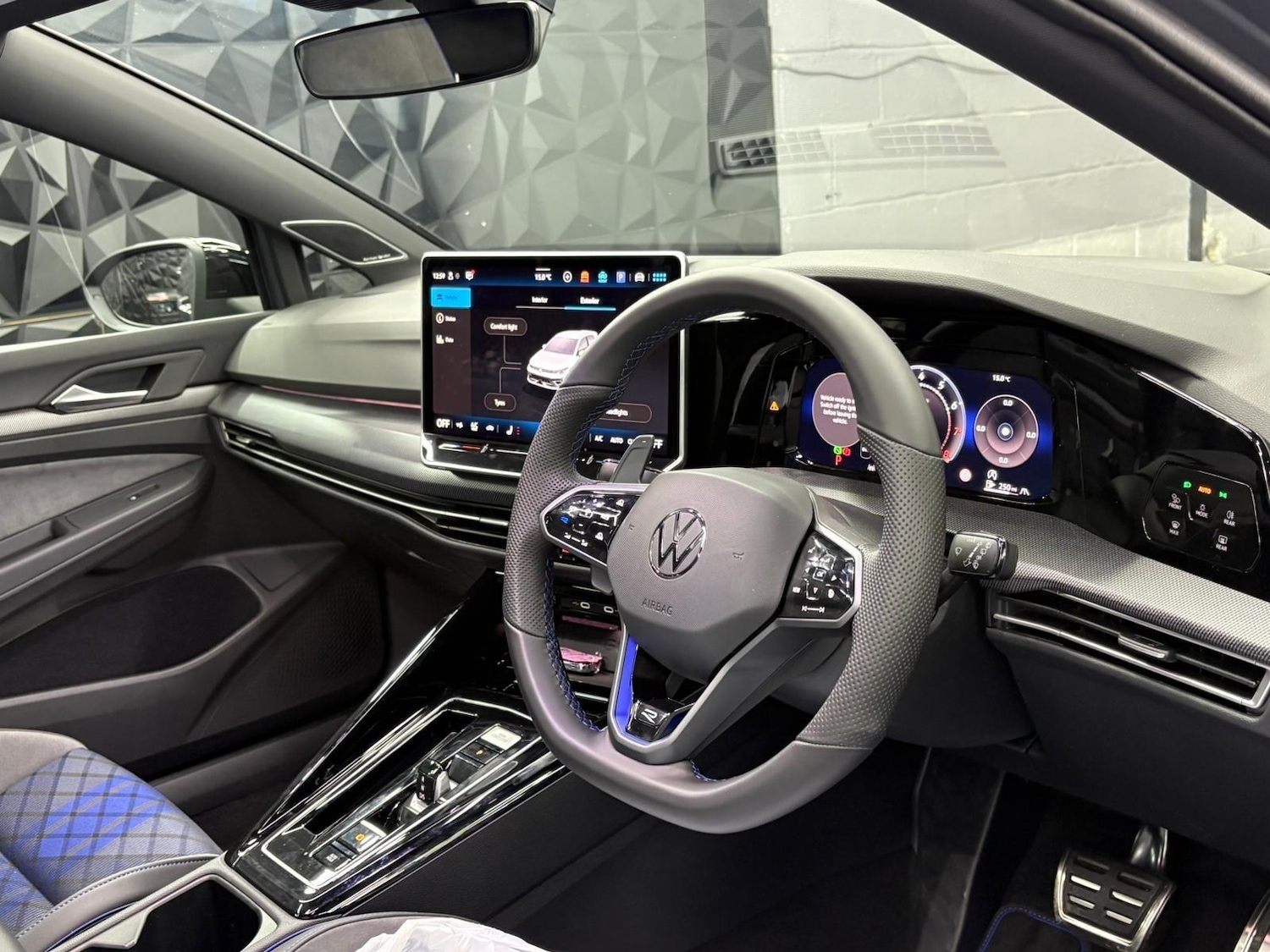 Used Volkswagen Golf 2025 for sale - 76260469: Photo 13