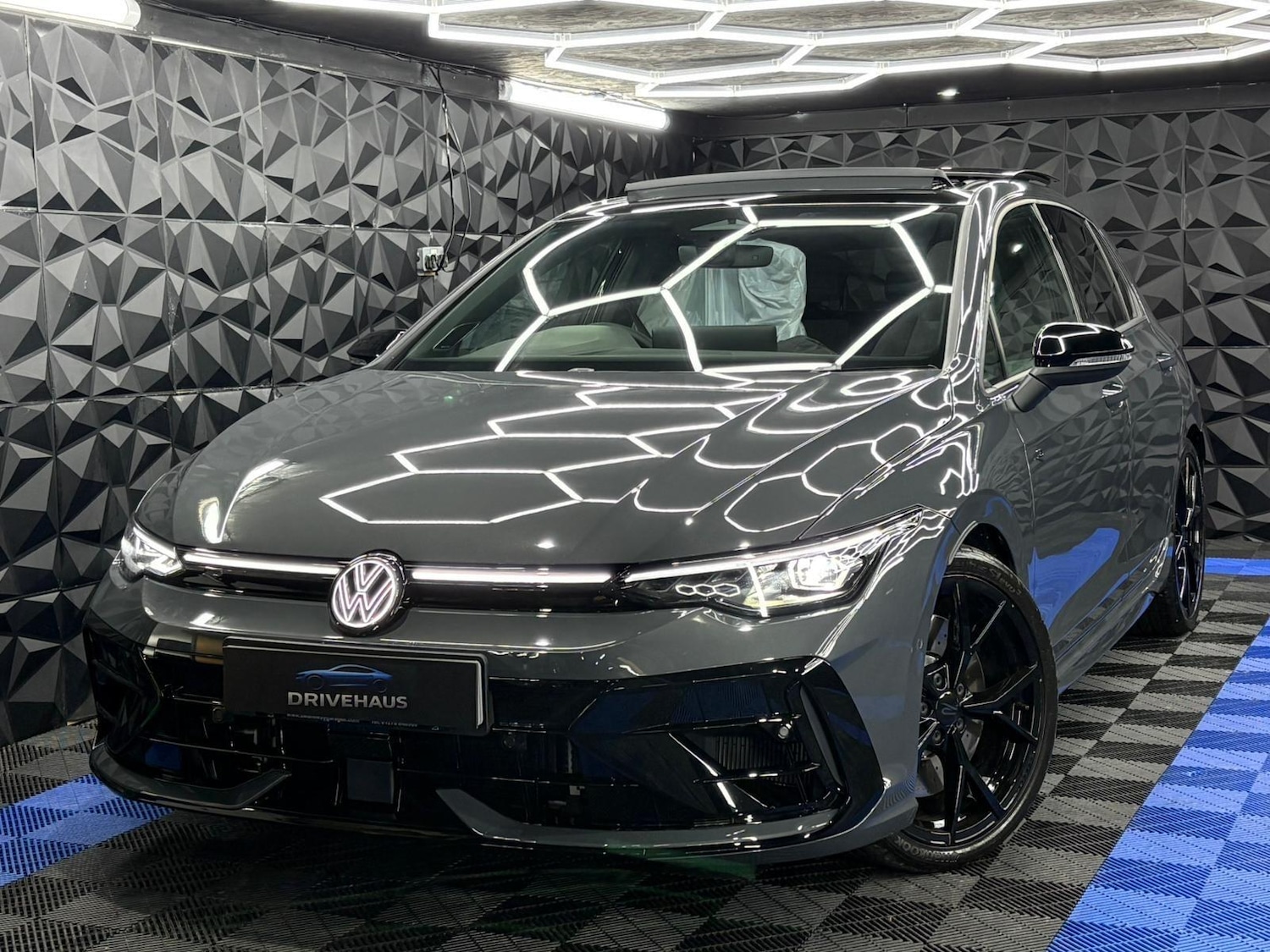 Used Volkswagen Golf 2025 for sale - 76260469: Photo 2