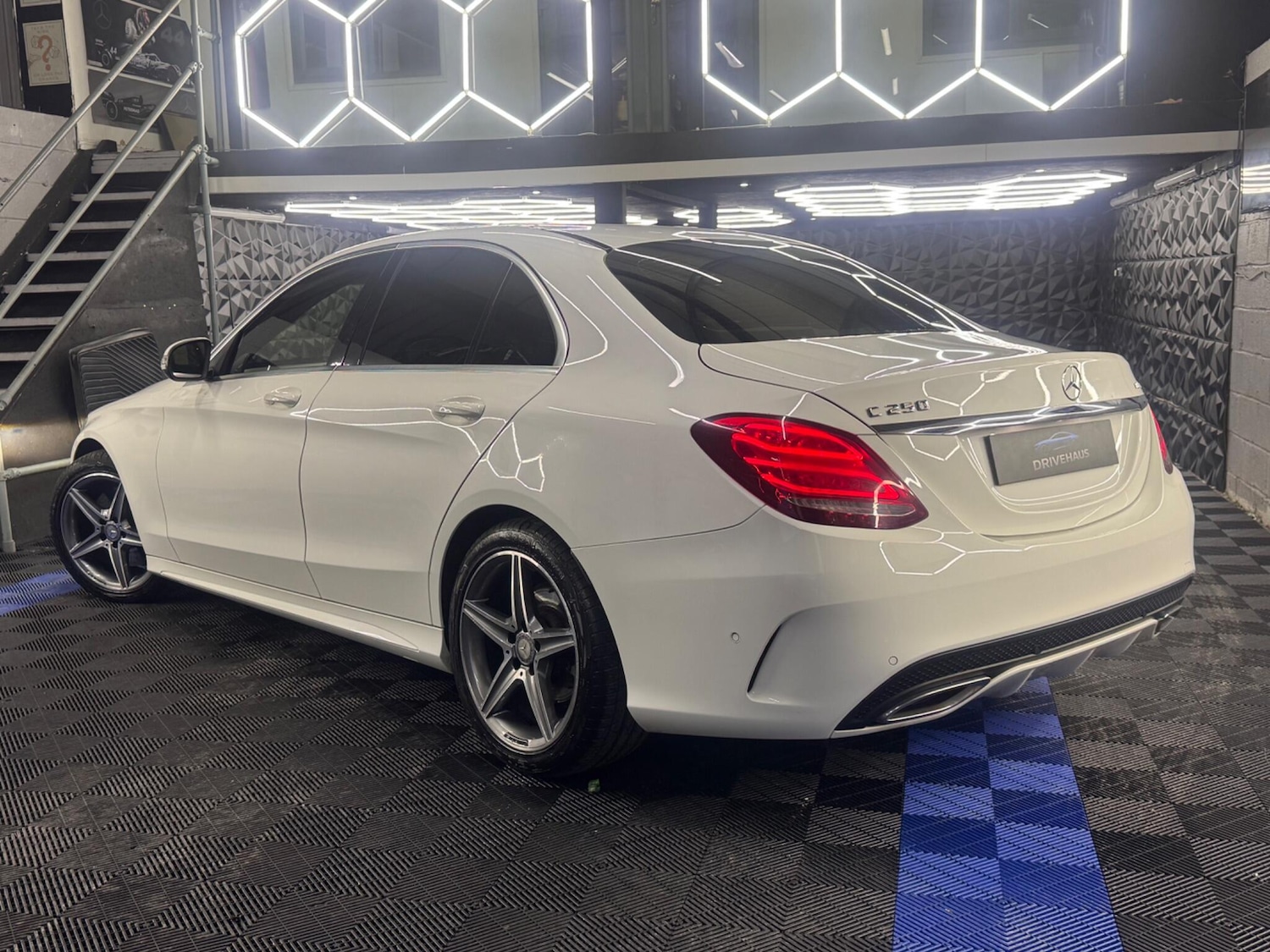 Used Mercedes-Benz C Class 2015 for sale - 77143471: Photo 15