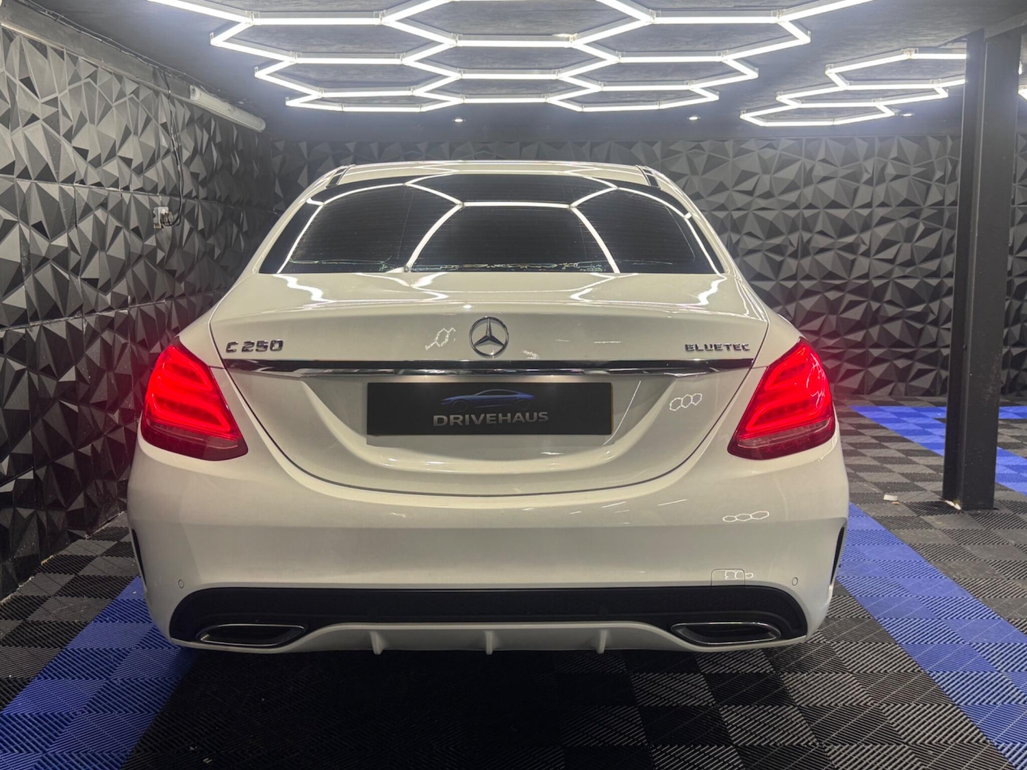 Used Mercedes-Benz C Class 2015 for sale - 77143471: Photo 18