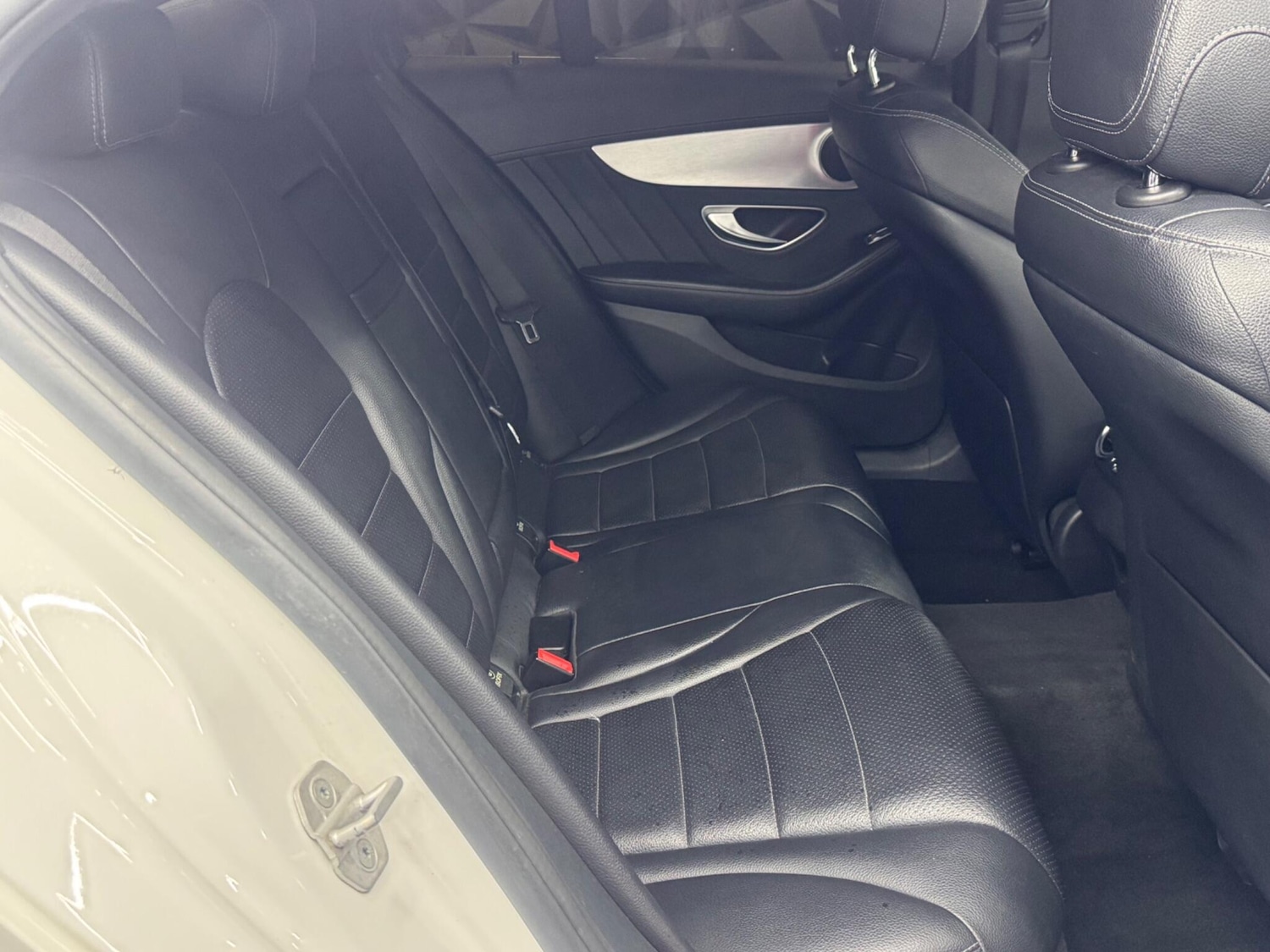 Used Mercedes-Benz C Class 2015 for sale - 77143471: Photo 29