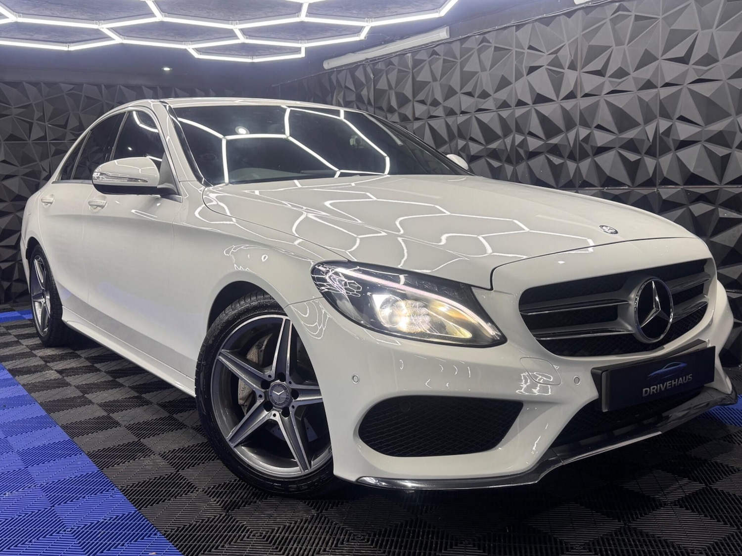 Used Mercedes-Benz C Class 2015 for sale - 77143471: Photo 6