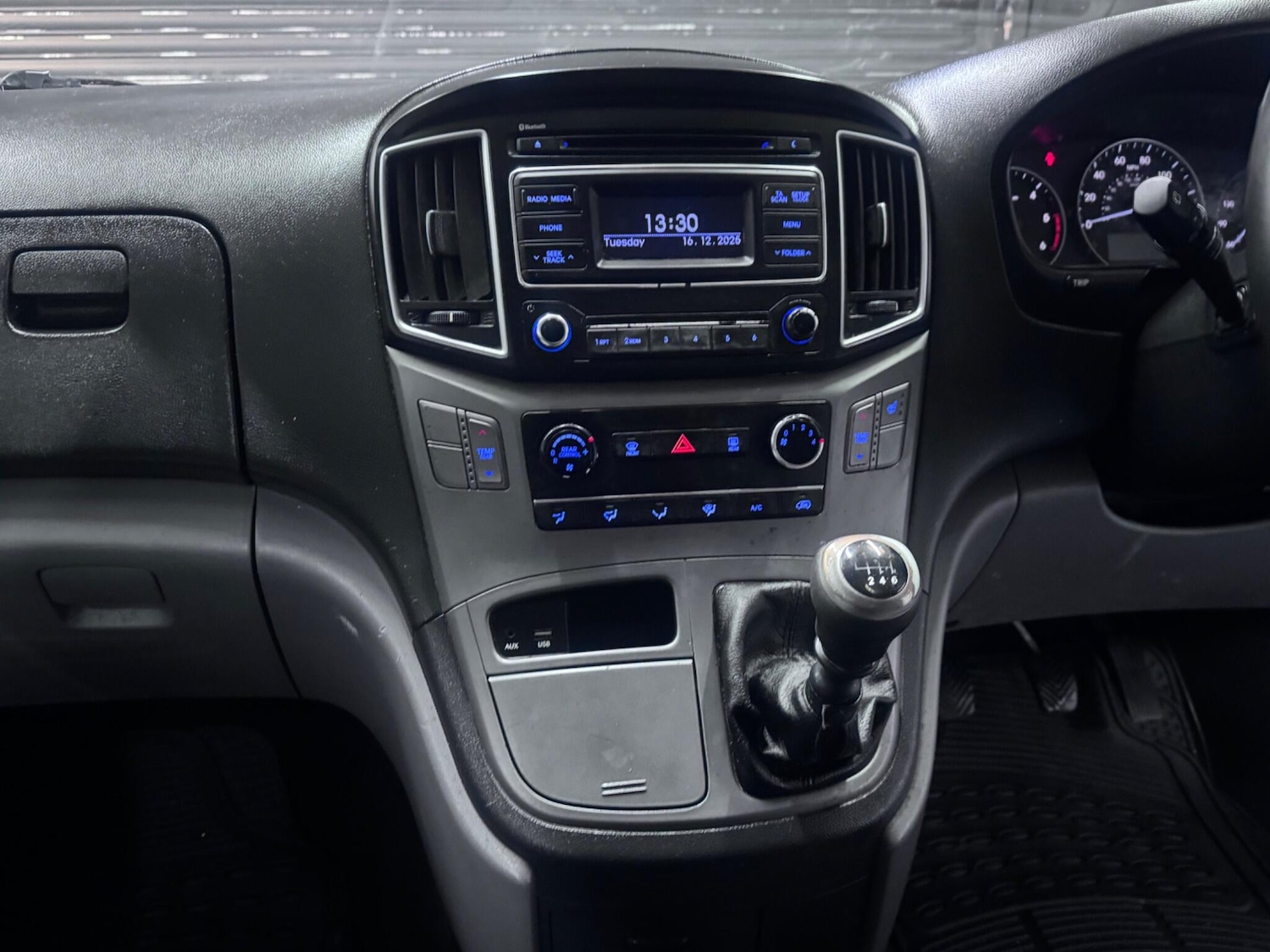 Used Hyundai i800 2016 for sale - 76886541: Photo 11