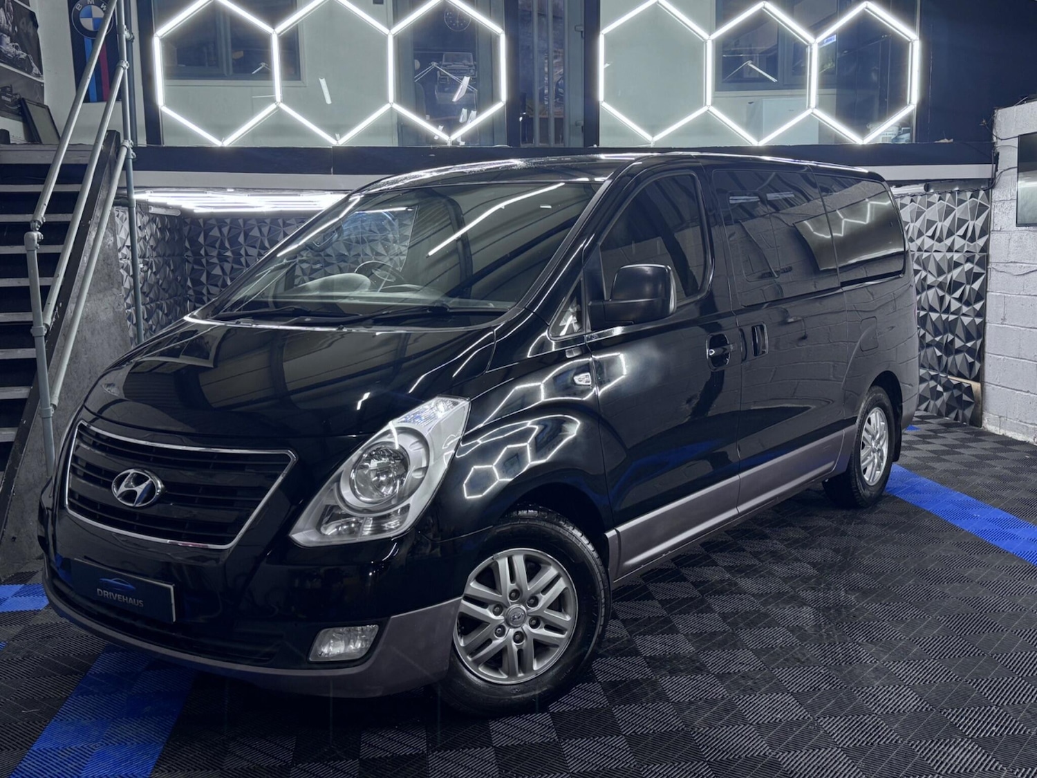 Used Hyundai i800 2016 for sale - 76886541: Photo 5