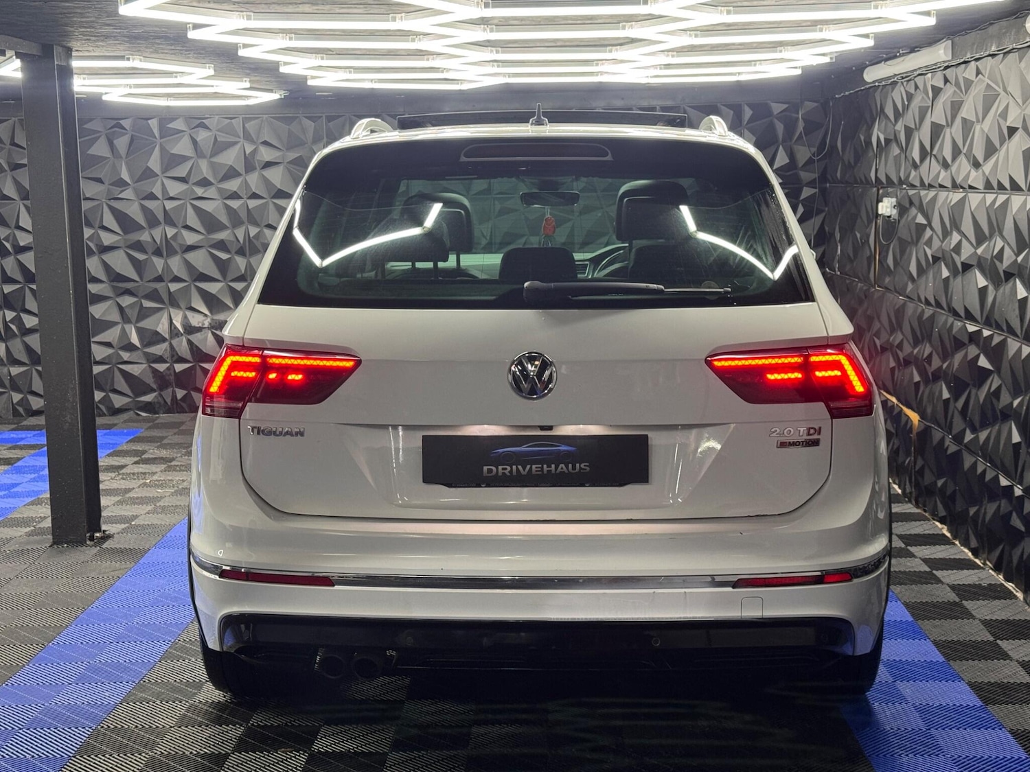 Used Volkswagen Tiguan for sale - 77924797: Photo 16