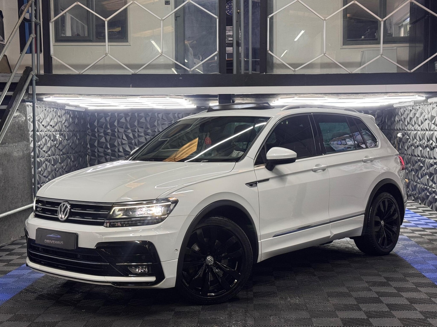 Used Volkswagen Tiguan for sale - 77924797: Photo 7