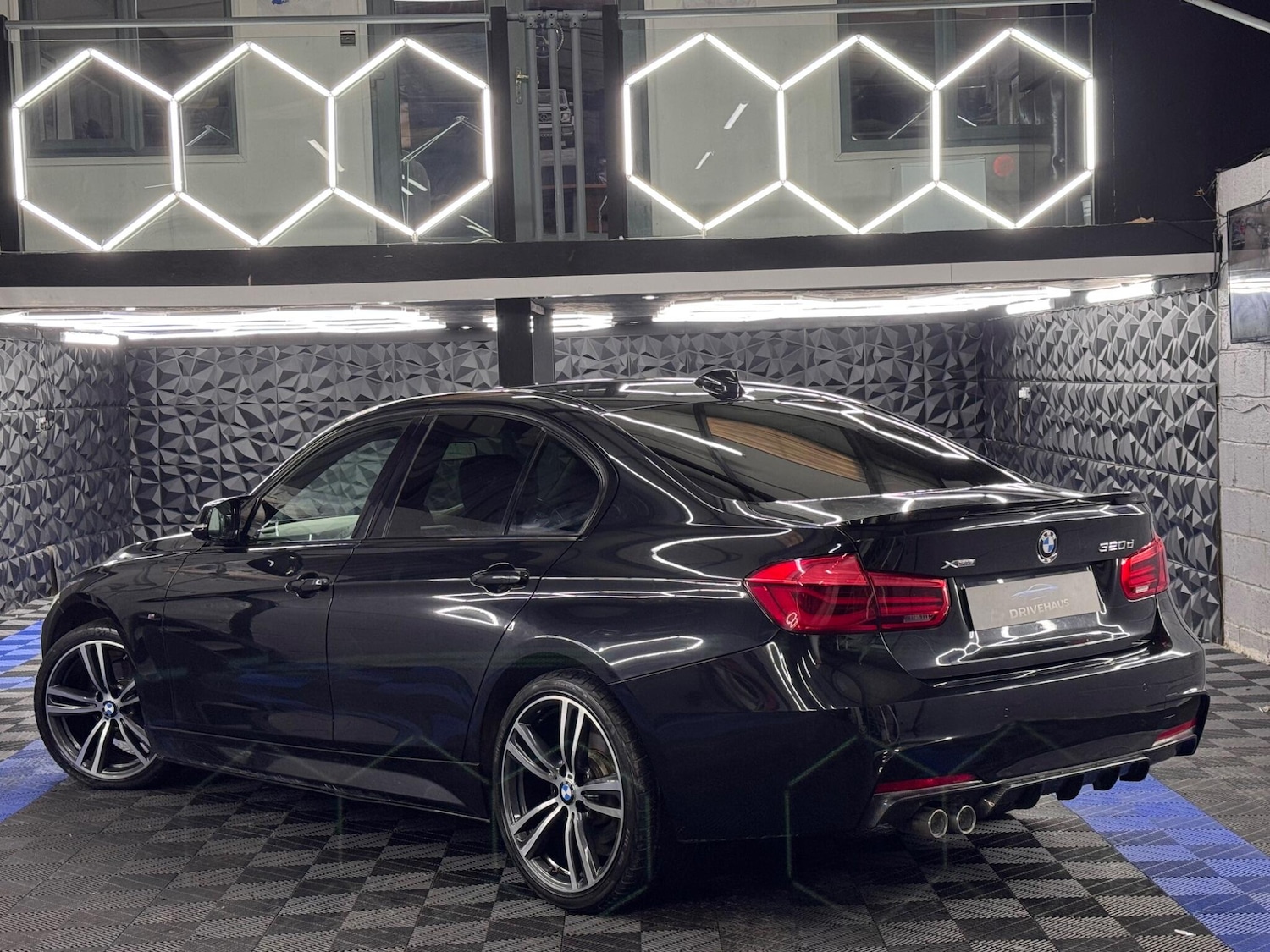 Used BMW 3 Series 2018 for sale - 77537297: Photo 15