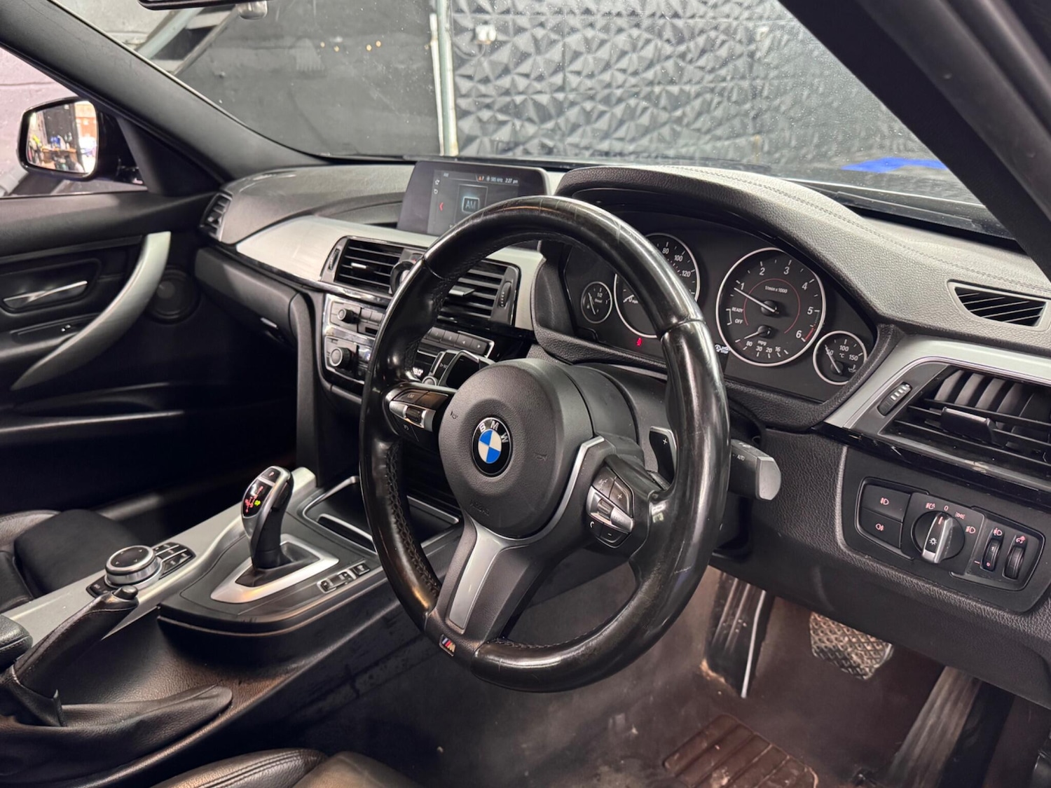 Used BMW 3 Series 2018 for sale - 77537297: Photo 27