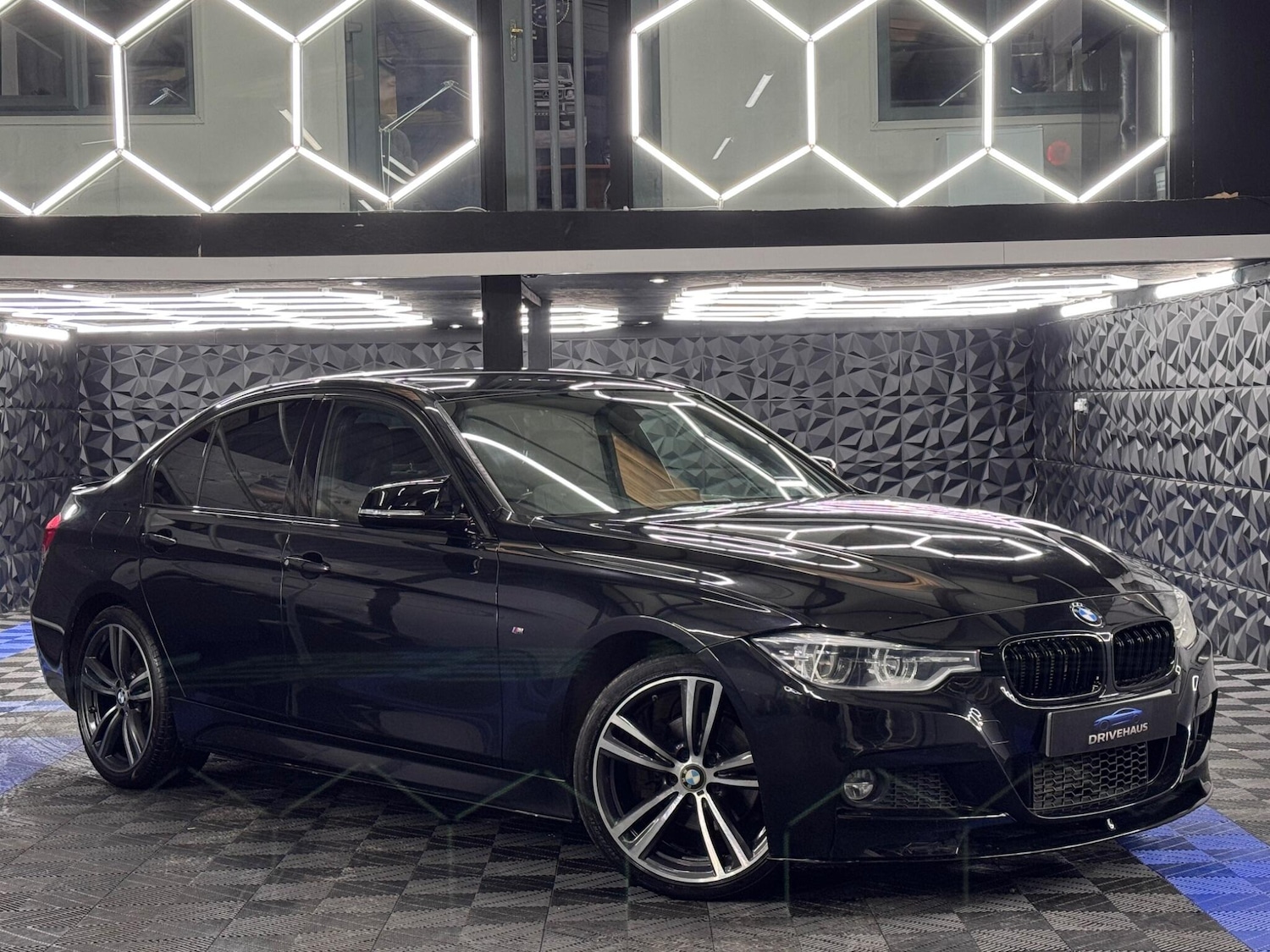 Used BMW 3 Series 2018 for sale - 77537297: Photo 8