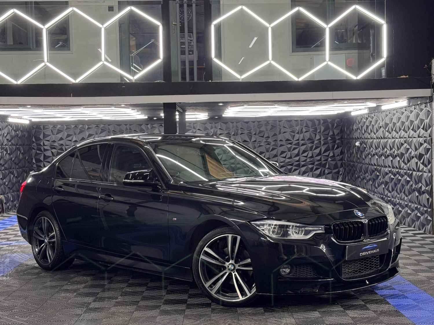 Used BMW 3 Series 2018 for sale - 77537297: Photo 9