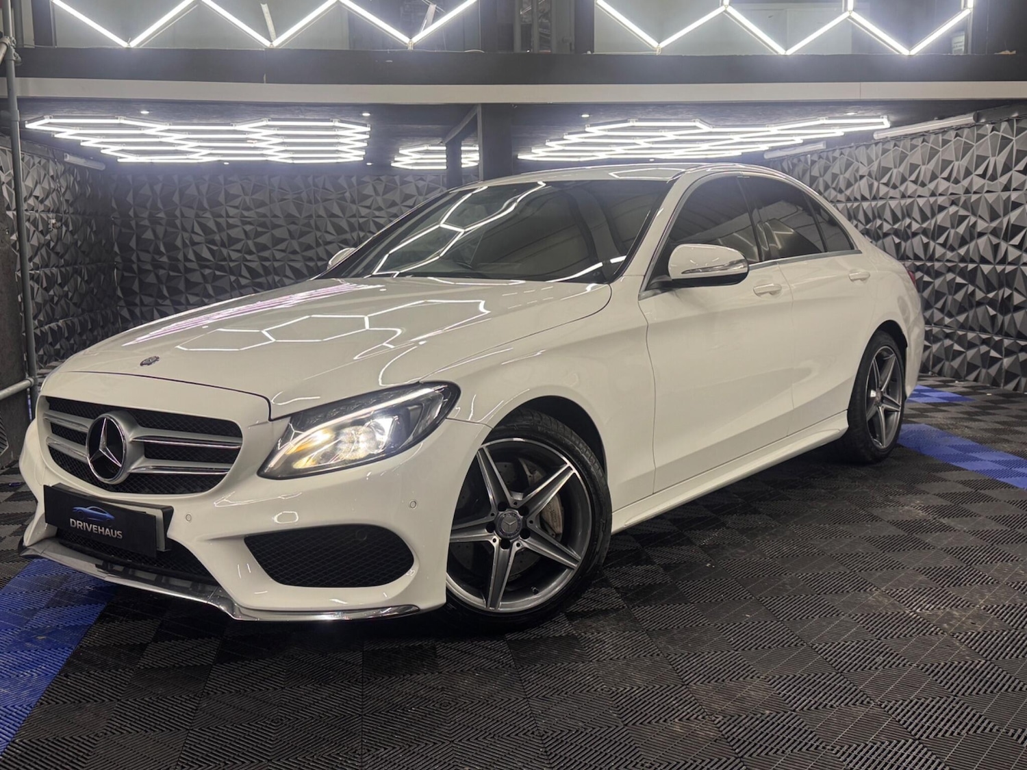 Used Mercedes-Benz C Class 2015 for sale - 77290708: Photo 12