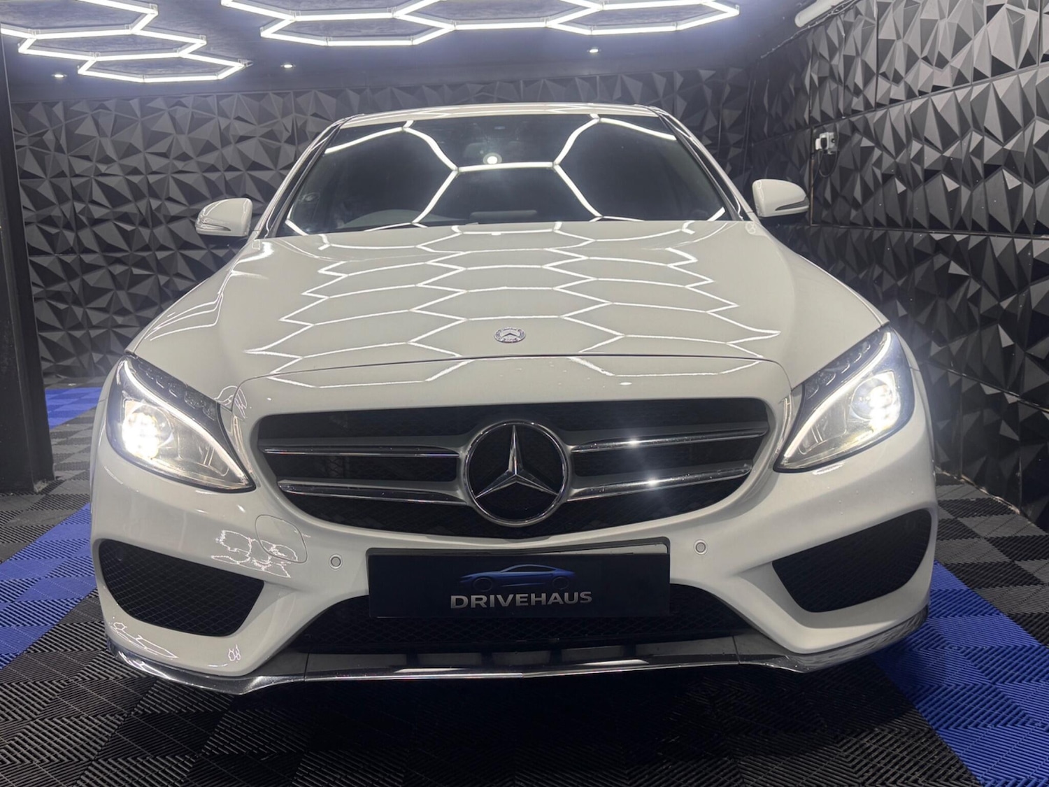 Used Mercedes-Benz C Class 2015 for sale - 77290708: Photo 9