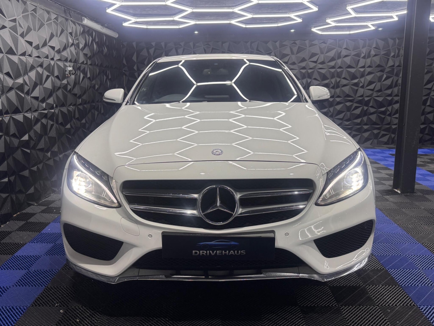 Used Mercedes-Benz C Class 2015 for sale - 77709689: Photo 10