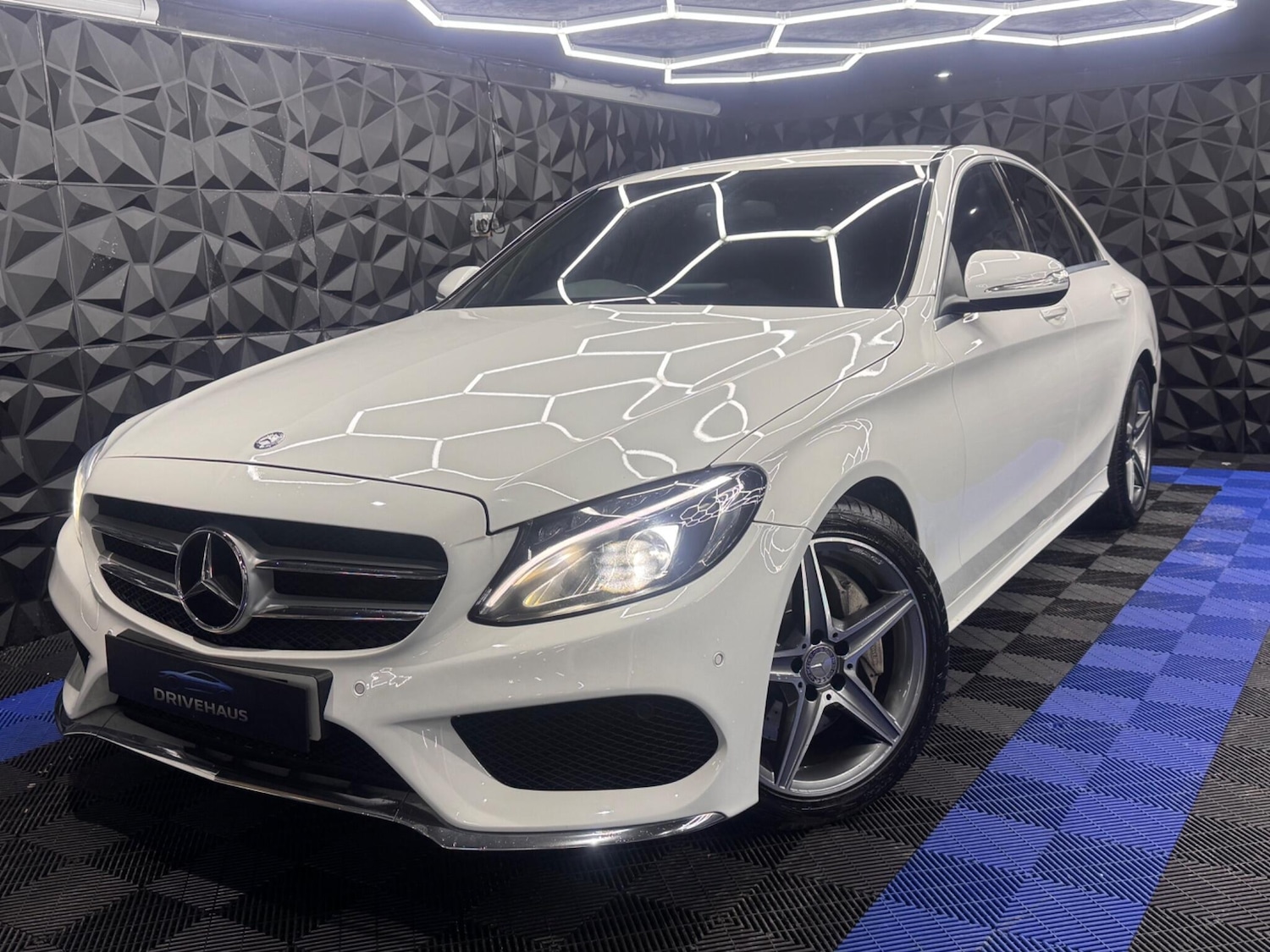 Used Mercedes-Benz C Class 2015 for sale - 77709689: Photo 14